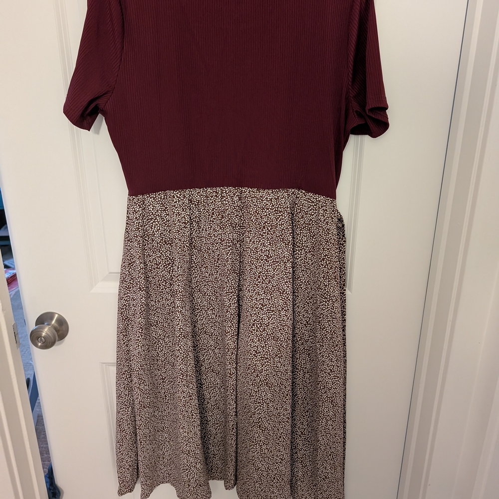 Elegant Burgundy and White Patterned Dress